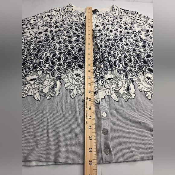 Cyrus 2X Gray Leopard Print Cardigan Sweater Button Down Soft Sexy Cg-3064 - Picture 9 of 12